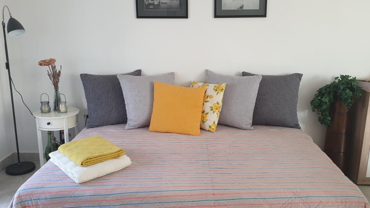 Apartment Oleander Malinska Esterno foto